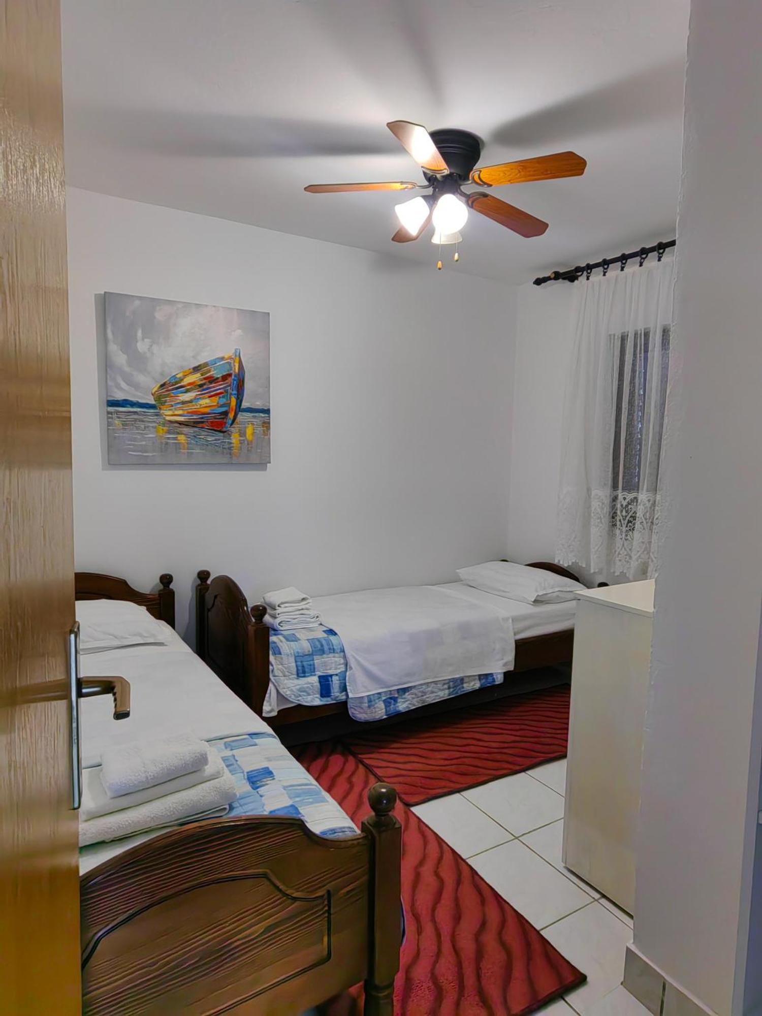 维尔Holiday House Tara别墅 外观 照片